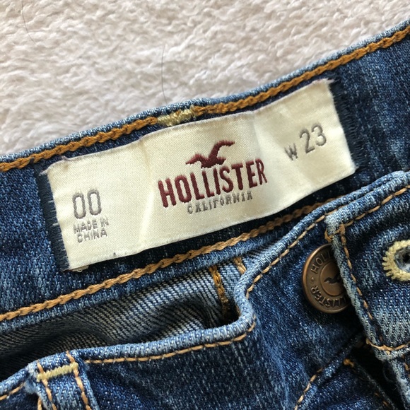 Shorts - Picture 3 of 3